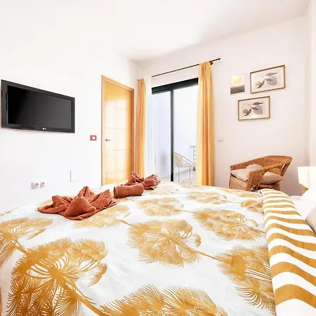 Casa Costa Esmeralda - Shared Pool By Lanzarote