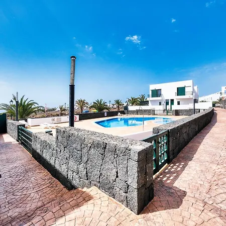 Casa Costa Esmeralda - Pool And Relax By Lanzarote בית נופש *